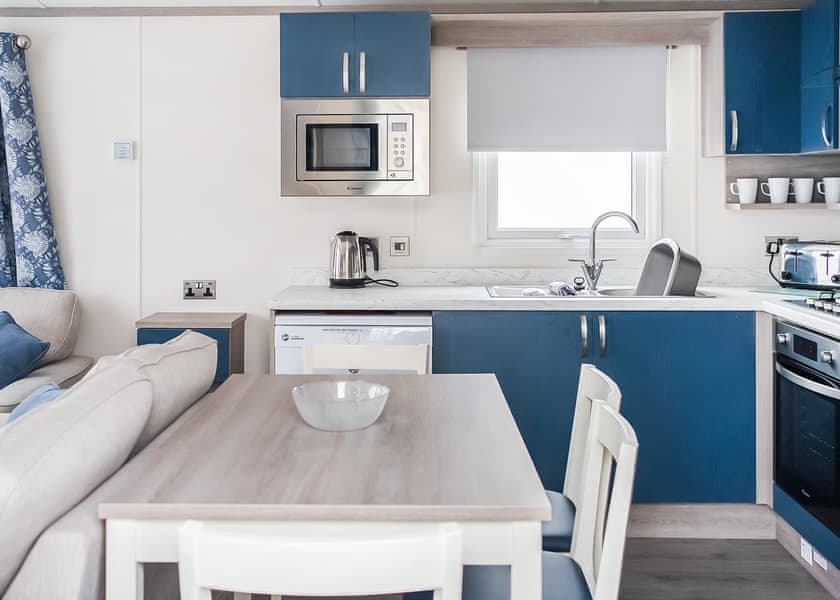 2024 Classic 3 bedroom - Chesil Beach Holiday Park, Weymouth