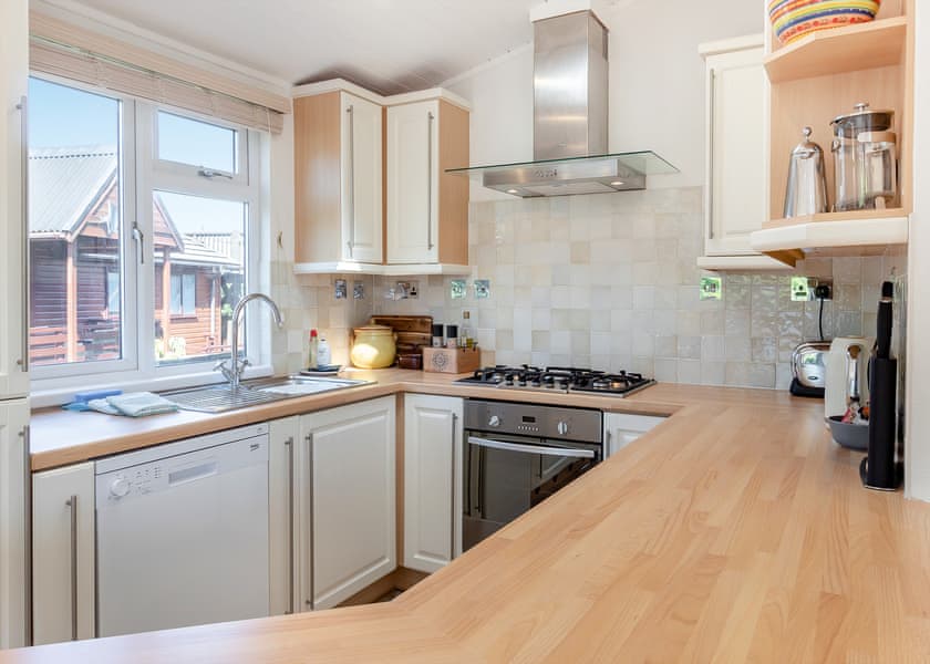 Driftwood - Cliff House Holiday Park, Dunwich