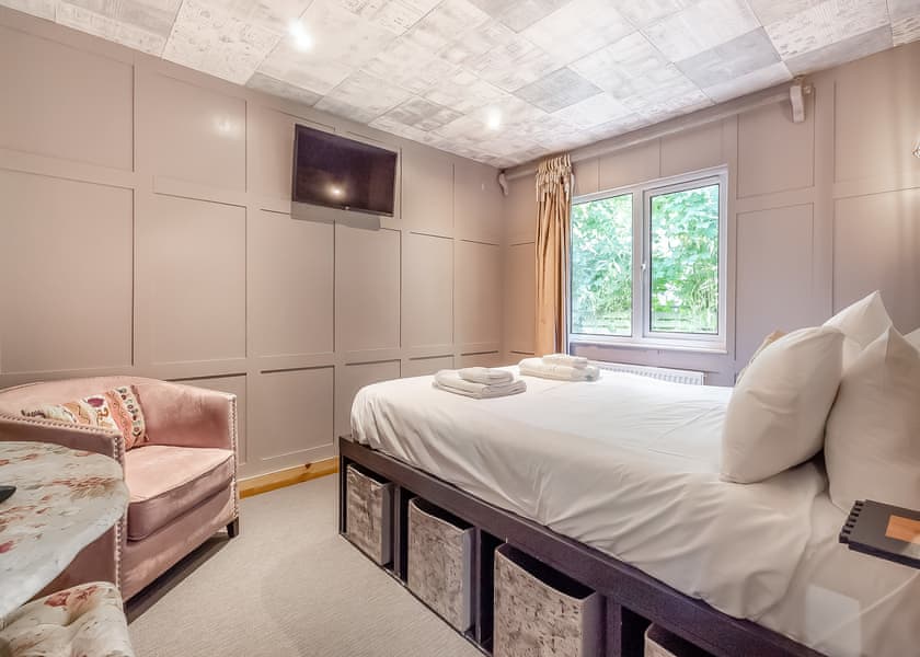 Revamp Retreat - Cliff House Holiday Park, Dunwich