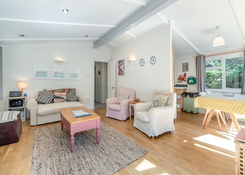 Samphire Lodge - Cliff House Holiday Park, Dunwich