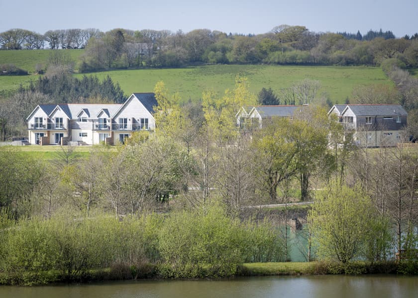 Orchard Ground Floor Apartment Terrace - Clawford Lakes Resort and Spa, Clawton, Nr Holsworthy