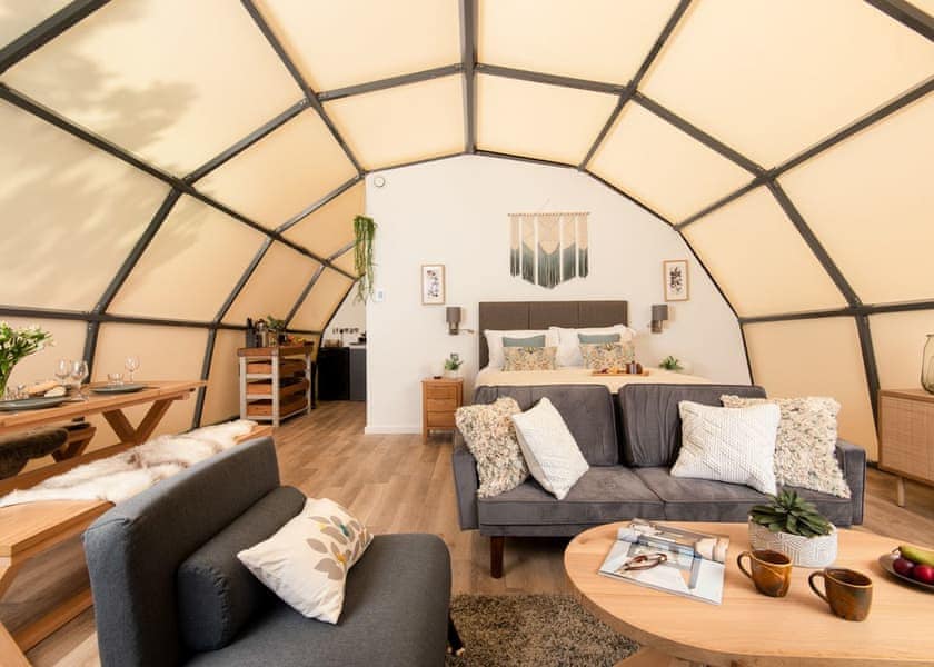 Luxury Cocoon - Clawford Lakes Resort and Spa, Clawton, Nr Holsworthy