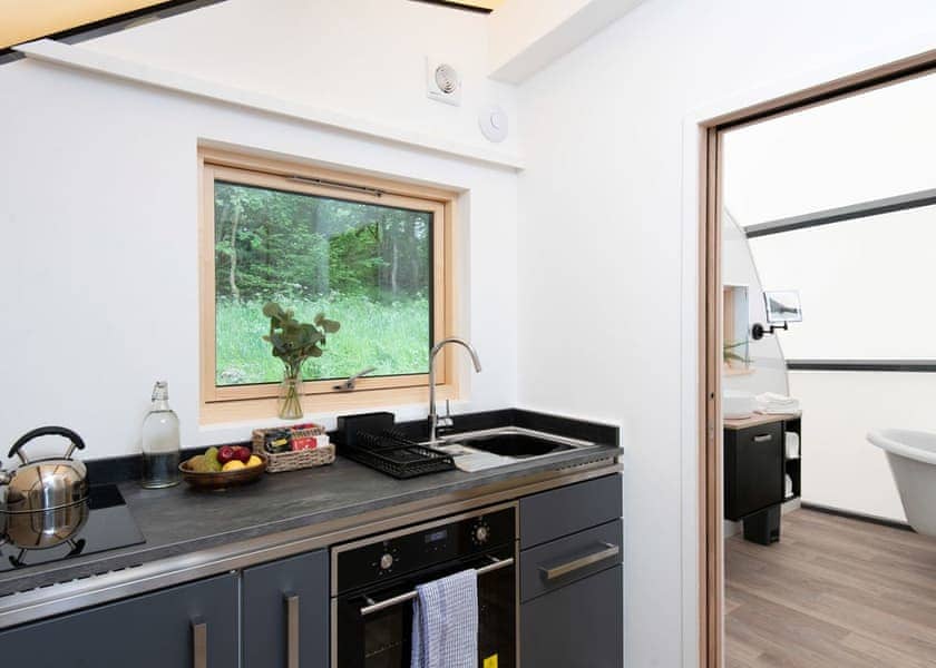 Luxury Cocoon - Clawford Lakes Resort and Spa, Clawton, Nr Holsworthy