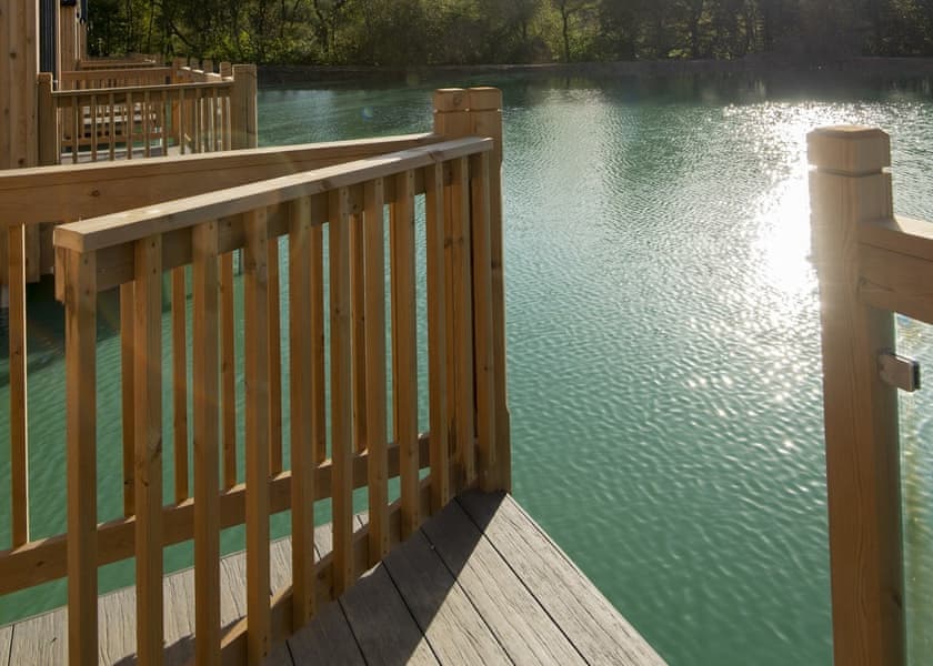 Lake Pod Plus - Clawford Lakes Resort and Spa, Clawton, Nr Holsworthy