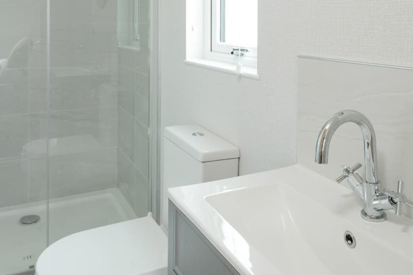 Orchard Deluxe Lakes-Edge 3 Hot Tub - Clawford Lakes Resort and Spa, Clawton, Nr Holsworthy