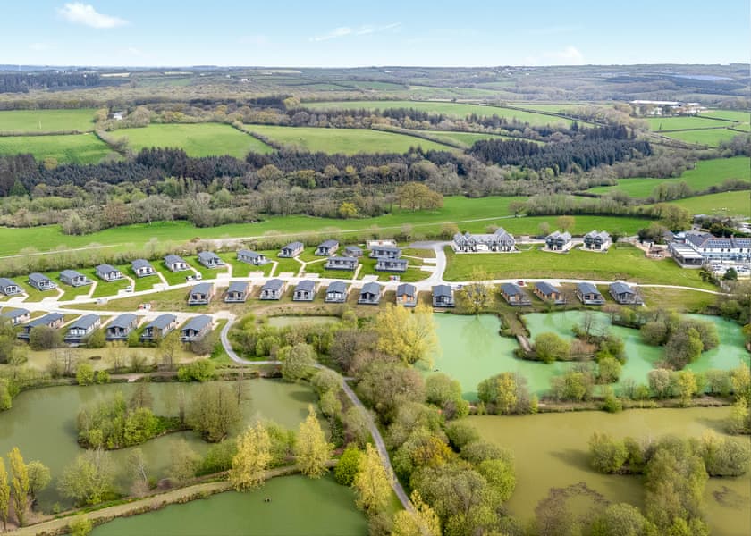 Orchard Deluxe Lakes-Edge 3 Hot Tub - Clawford Lakes Resort and Spa, Clawton, Nr Holsworthy