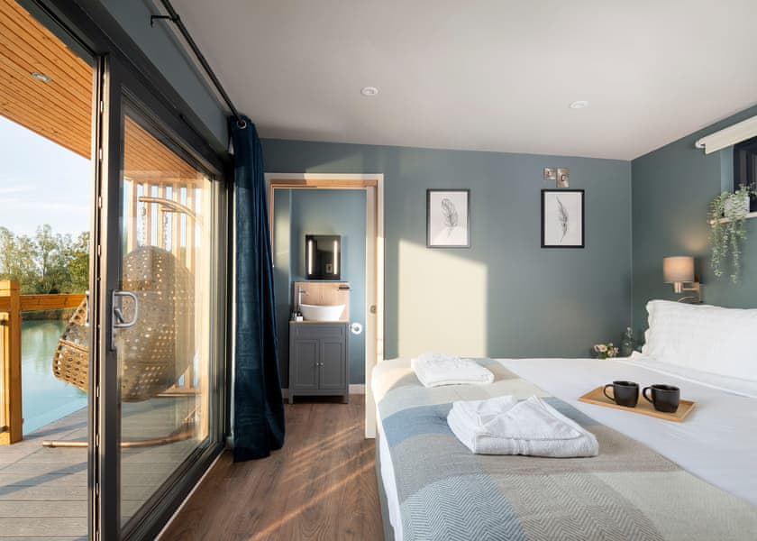 Signature Lake Pods - Clawford Lakes Resort and Spa, Clawton, Nr Holsworthy