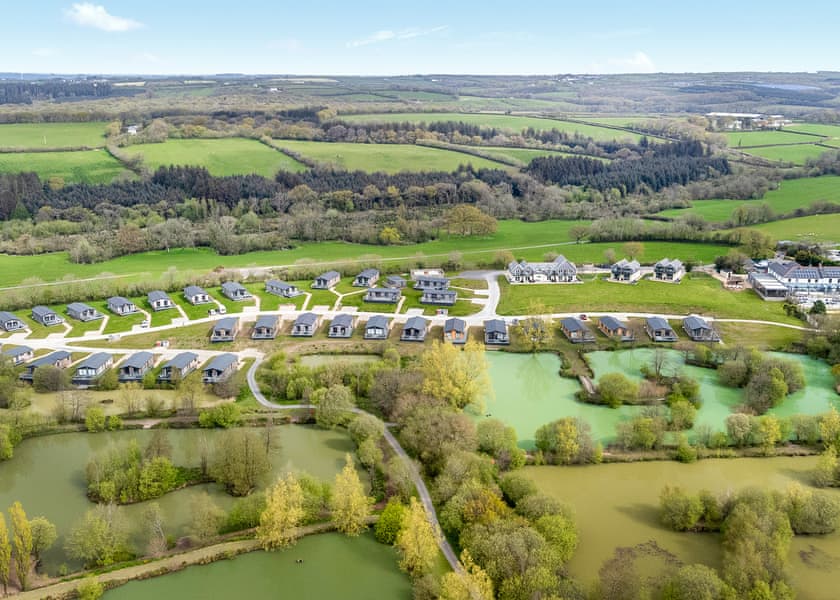 Orchard Deluxe Double Lakes 3 Hot Tub Pet - Clawford Lakes Resort and Spa, Clawton, Nr Holsworthy