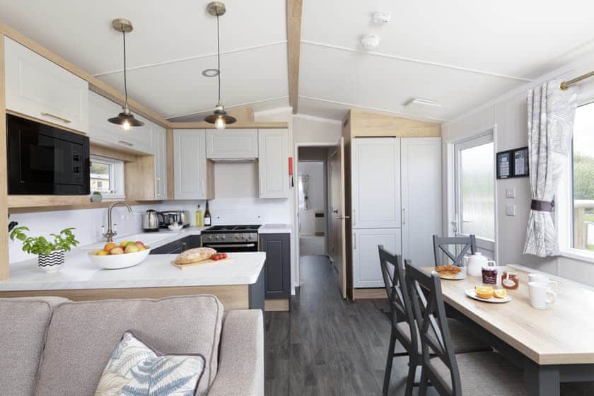 Willows 2 Bed Holiday Home with Sauna - Clawford Lakes Resort and Spa, Clawton, Nr Holsworthy