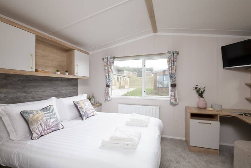 Willows 2 Bed Holiday Home with Sauna - Clawford Lakes Resort and Spa, Clawton, Nr Holsworthy