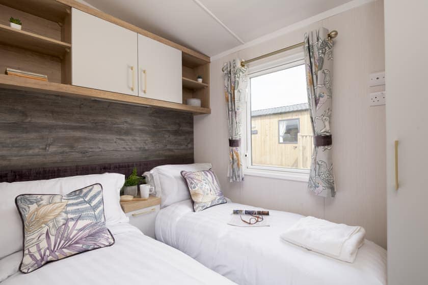 Willows 2 Bed Holiday Home with Sauna - Clawford Lakes Resort and Spa, Clawton, Nr Holsworthy