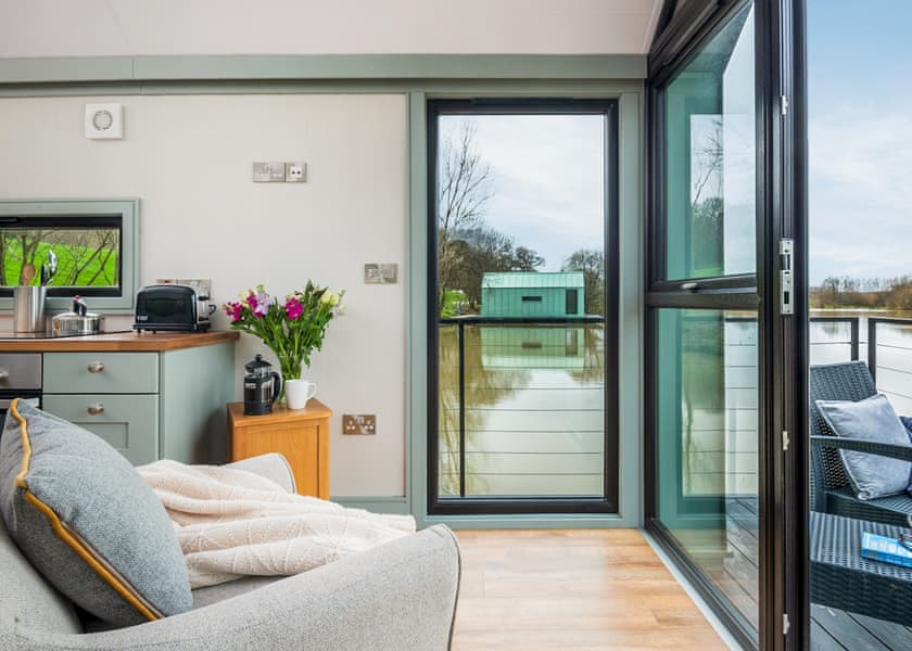 Floating Lodge with Mezzanine - Clawford Lakes Resort and Spa, Clawton, Nr Holsworthy