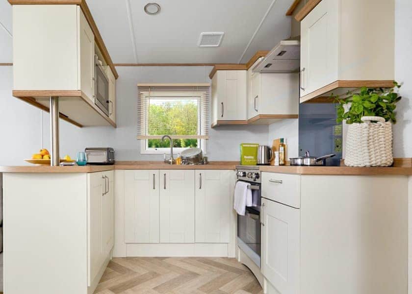 Platinum 2 - Clarach Bay Holiday Village, Clarach Bay, Nr Aberystwyth