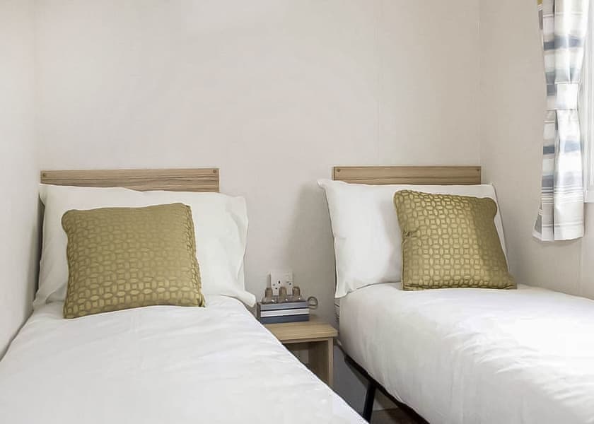 8 Berth Comfort Caravan - Cleethorpes Pearl Holiday Park, Humberston, Nr Cleethorpes