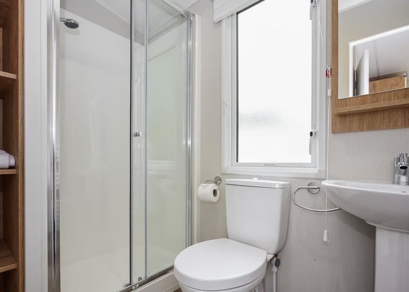 Comrfort 3 Bedroom Caravan with Hot Tub (PF) - Campsie Glen Holiday Park, Fintry