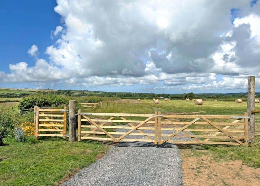 Calvesland Hideaway, Nr. Tenby