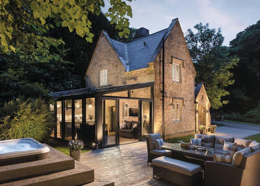 The Gatehouse - Clowance, Praze-An-Beeble, Nr. St Ives