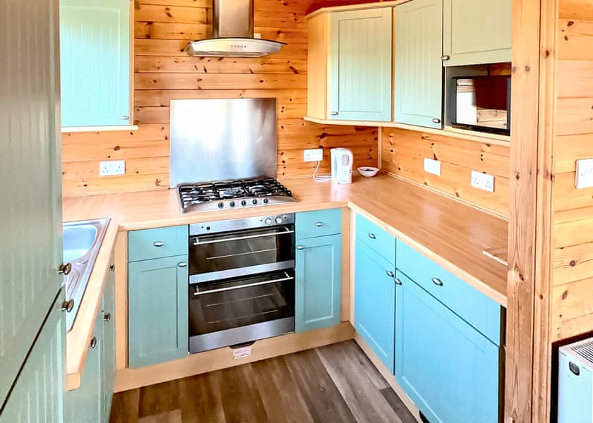 Country View Lodge - Calloose Holiday Park, Hayle