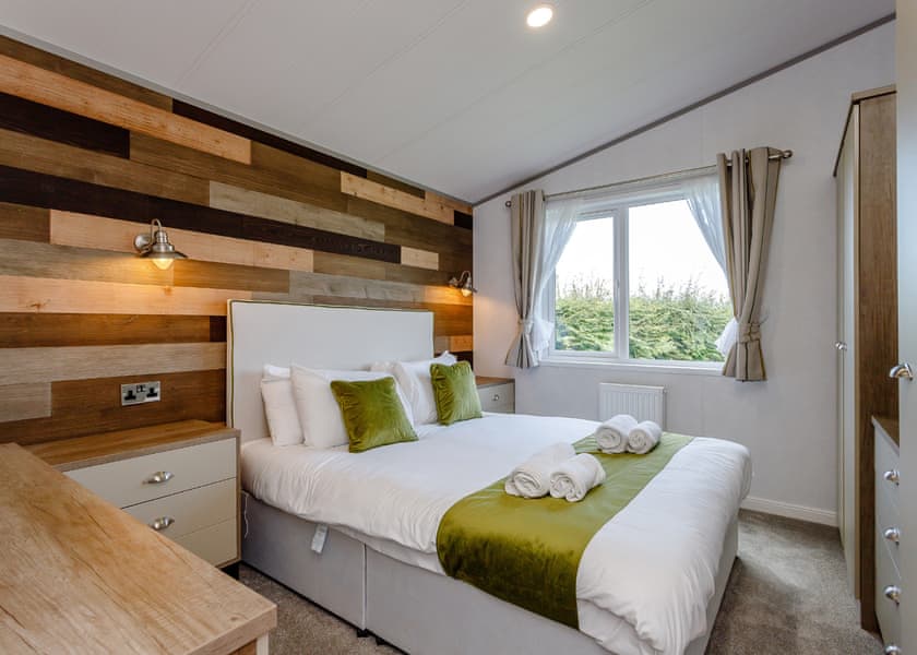 Larch Lodge Spa - Clumber Park, Sherwood Forest, Worksop