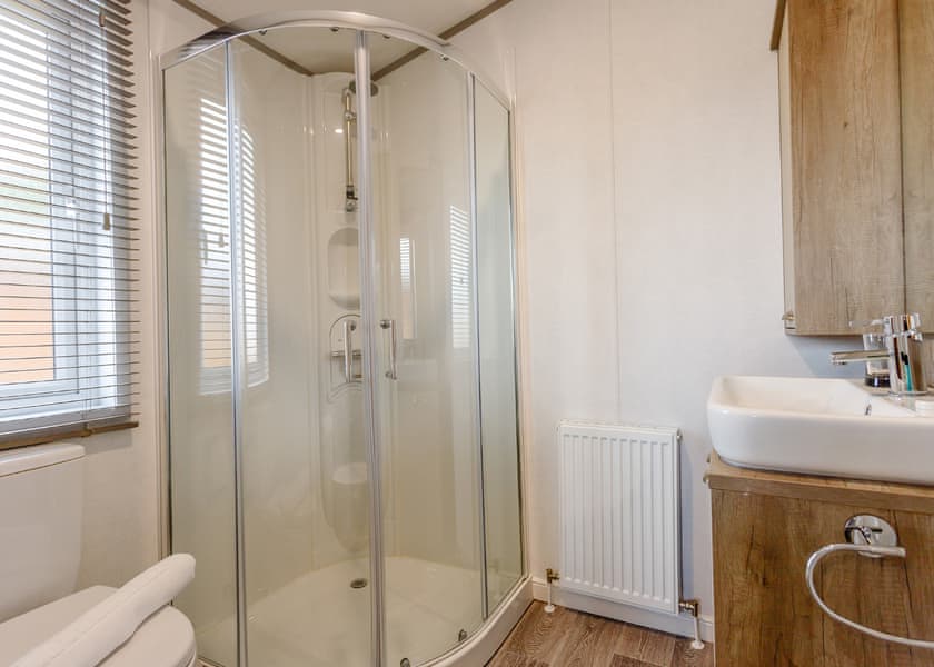 Larch Lodge Spa - Clumber Park, Sherwood Forest, Worksop