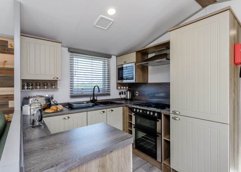 Lime Spa (Pet) - Clumber Park, Sherwood Forest, Worksop