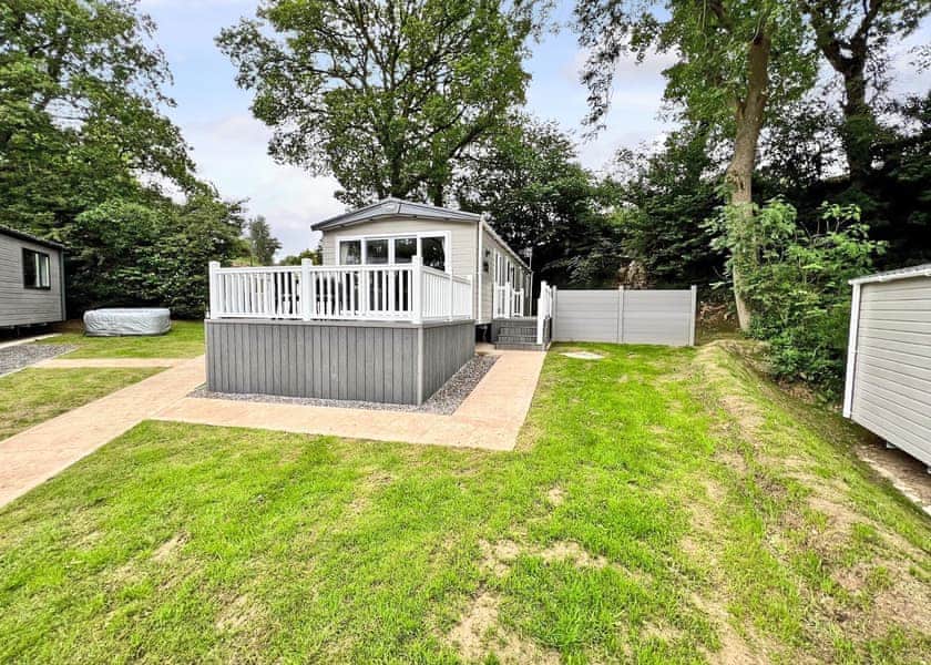 Diamond Holiday Home 3 Bedroom - Clwydian View at ParcFarm, Mold