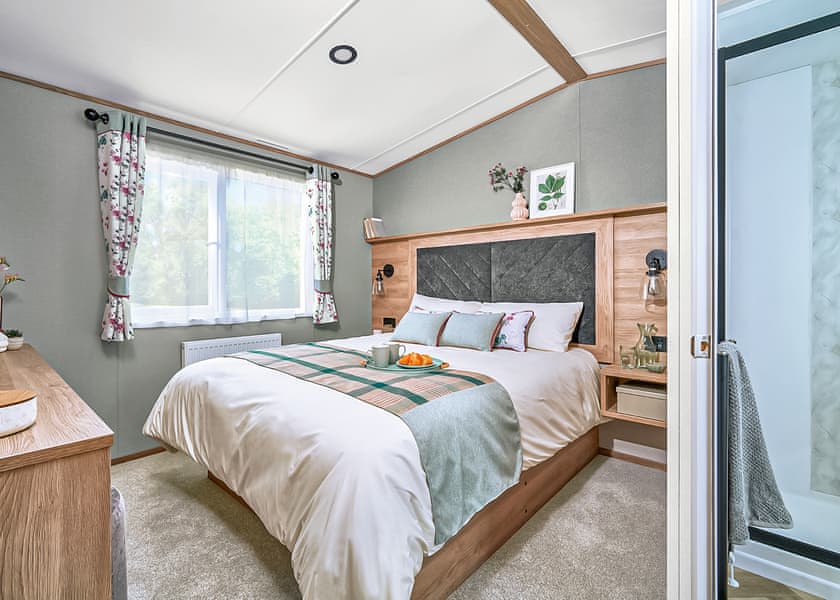 Diamond 2 Bed Caravan Dogs Allowed (Hot Tub) - Clwydian View at ParcFarm, Mold