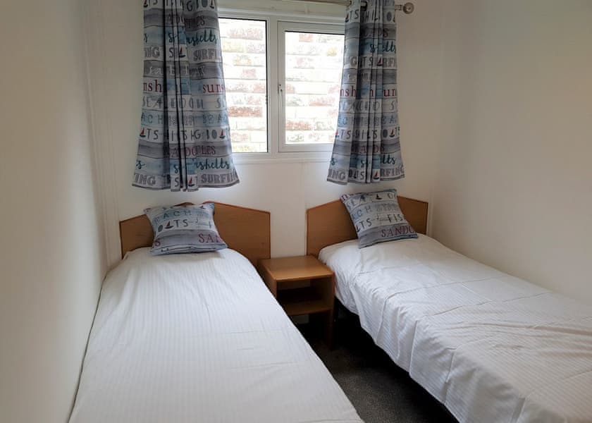 Typical CM 2 Bed Value Chalet (Pet) | Combe Martin Beach, Combe Martin