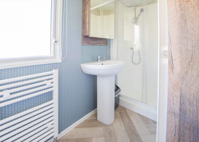 2 Bed Platinum Caravan - Combe Martin Beach, Combe Martin