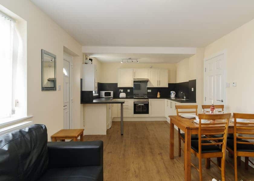 Coastfields First Floor Apartment - Coastfields Holiday Village, Ingoldmells, Skegness