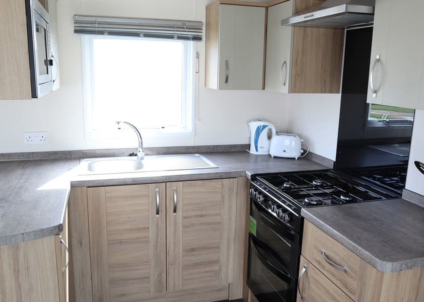 Gold 6 Caravan - Coastfields Holiday Village, Ingoldmells, Skegness
