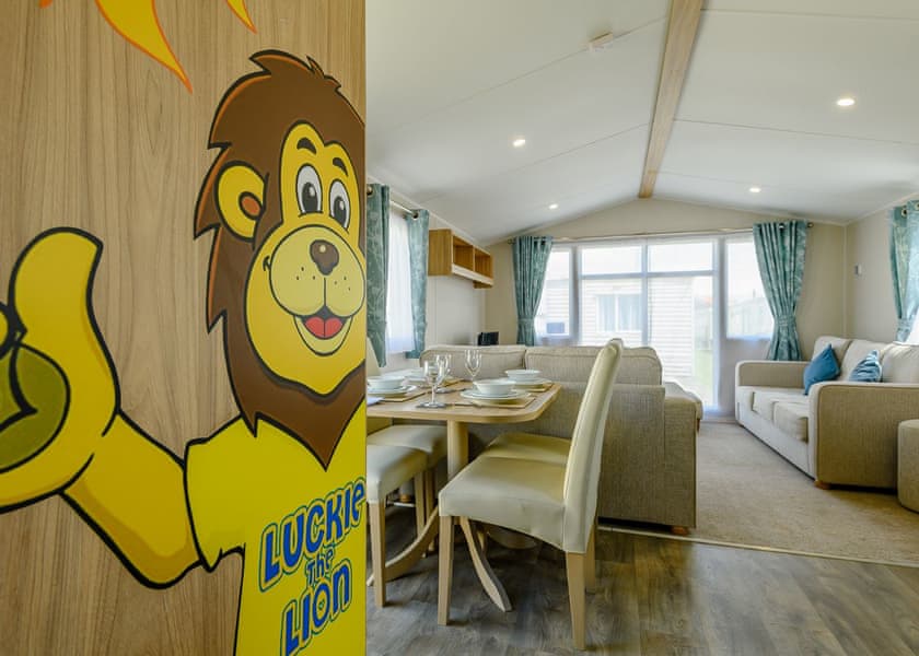 Luckie the Lion Gold 8 Caravan - Coastfields Holiday Village, Ingoldmells, Skegness