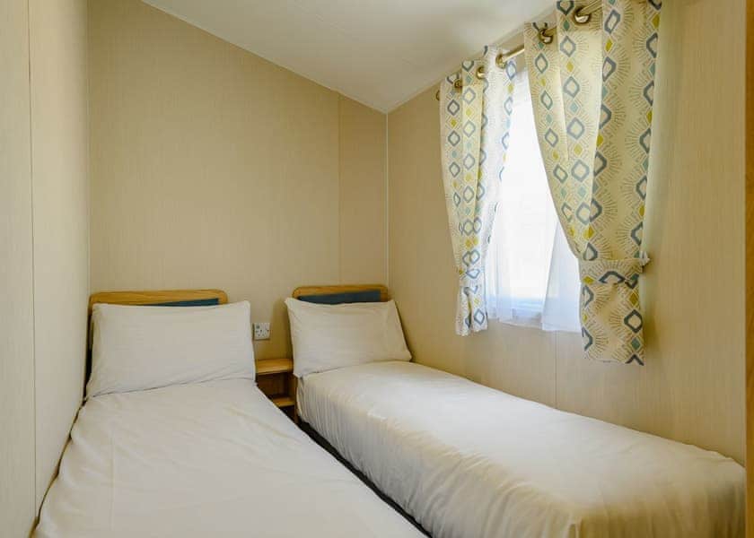 Luckie the Lion Gold 8 Caravan - Coastfields Holiday Village, Ingoldmells, Skegness