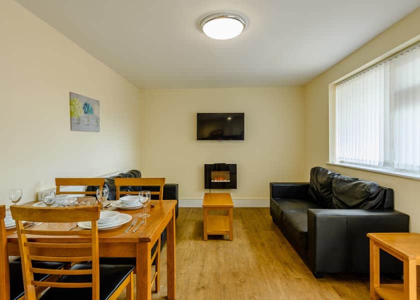 Ground Floor Apartment Pet Friendly - Coastfields Holiday Village, Ingoldmells, Skegness