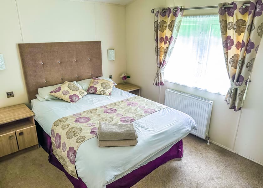 Colliery Lodge 3 Spa - Colliery Lane Lodges, Swadlincote, Nr Ashby-de-la-Zouch