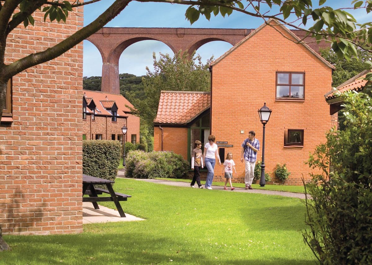 Captain Cook's Haven - Holiday lodge in Yorkshire - Image 2