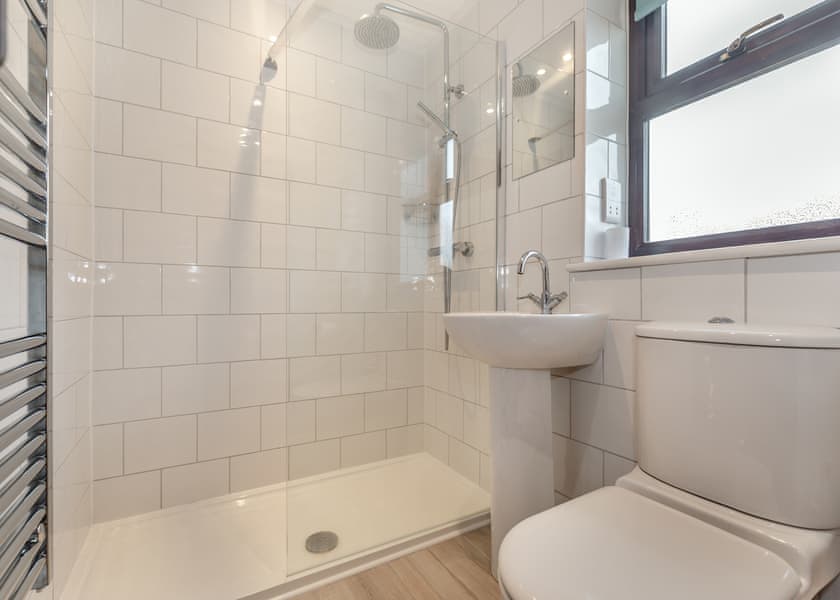 Adventure Cottage - Captain Cook’s Haven, Larpool, Whitby