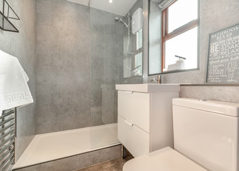 Ayton Cottage - Captain Cook’s Haven, Larpool, Whitby