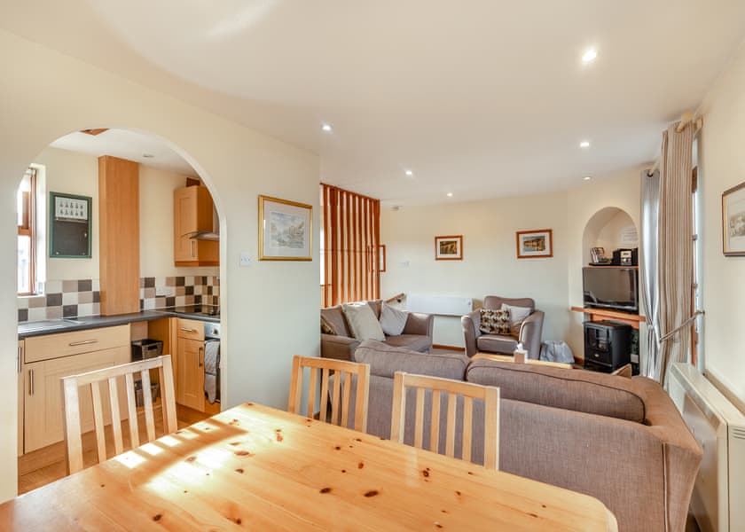 Discovery Cottage - Captain Cook’s Haven, Larpool, Whitby