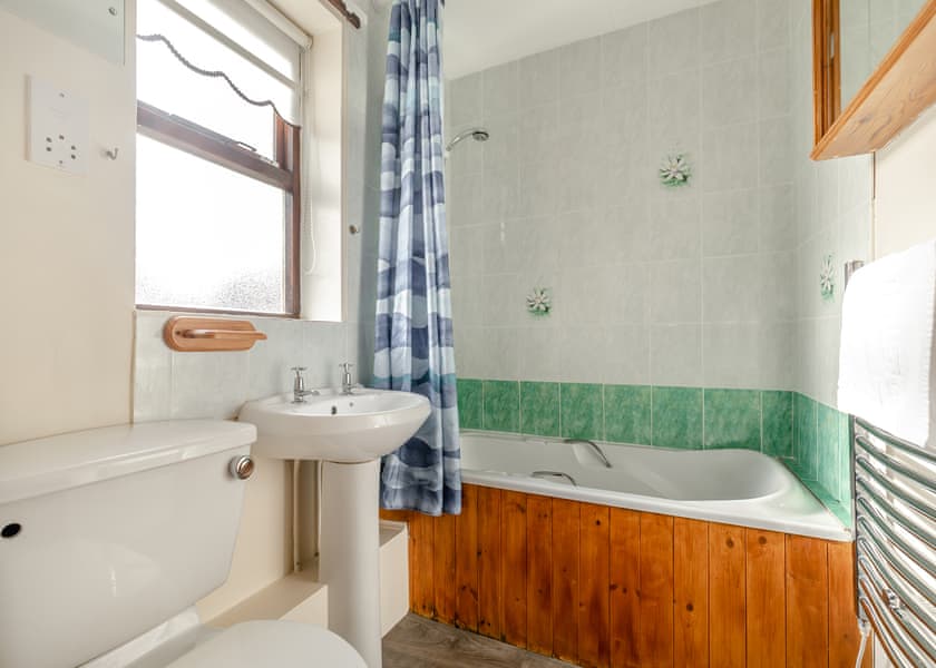 Discovery Cottage - Captain Cook’s Haven, Larpool, Whitby