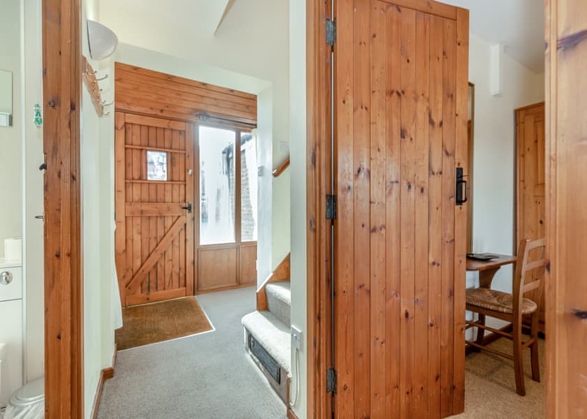 Discovery Cottage - Captain Cook’s Haven, Larpool, Whitby