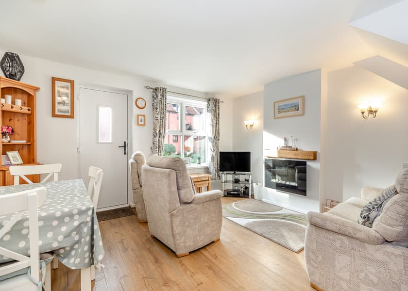 Typical Endeavour Cottage | Endeavour Cottage - Captain Cook’s Haven, Larpool, Whitby