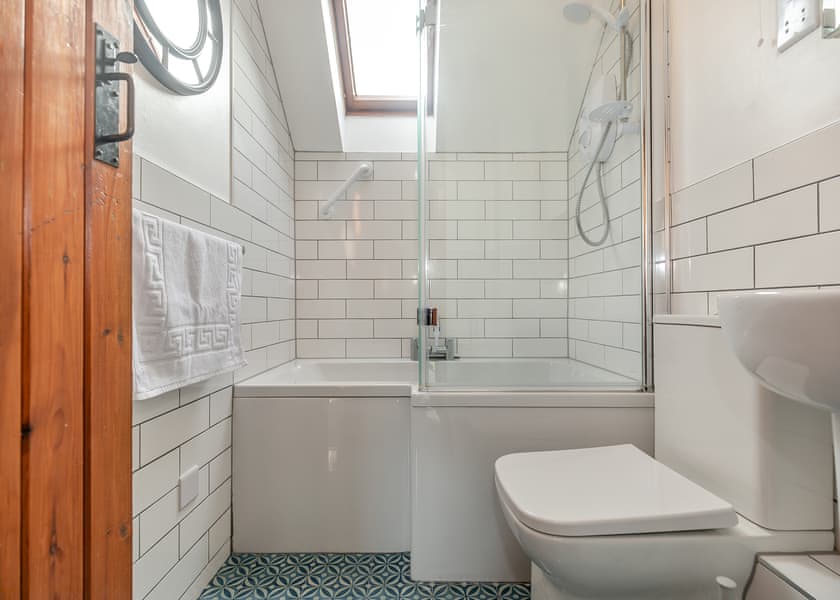 Typical Endeavour Cottage | Endeavour Cottage - Captain Cook’s Haven, Larpool, Whitby