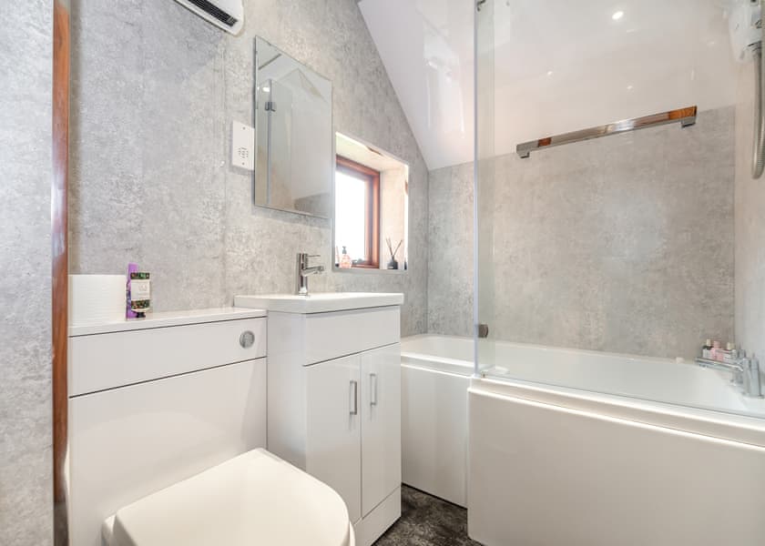 Typical Endeavour Cottage | Endeavour Cottage - Captain Cook’s Haven, Larpool, Whitby