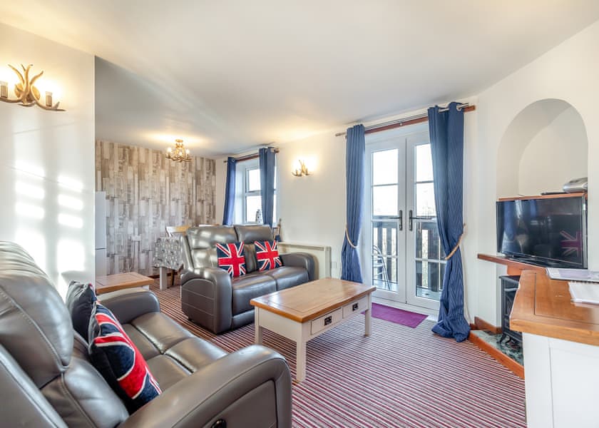 Marton Cottage - Captain Cook’s Haven, Larpool, Whitby