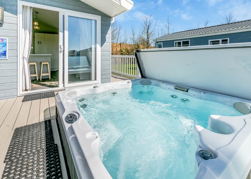 The Beach House - Crealy Resort, Clyst St Mary, Nr Exeter