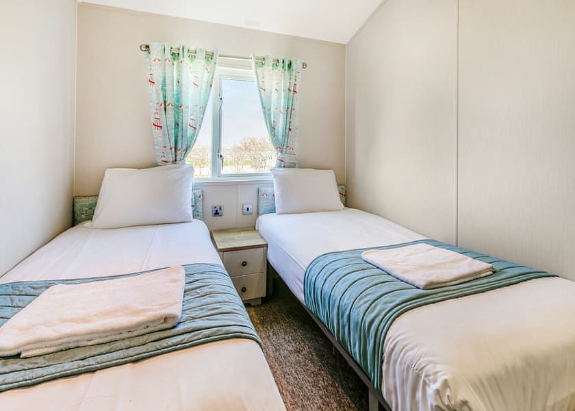 The Beach House - Crealy Resort, Clyst St Mary, Nr Exeter