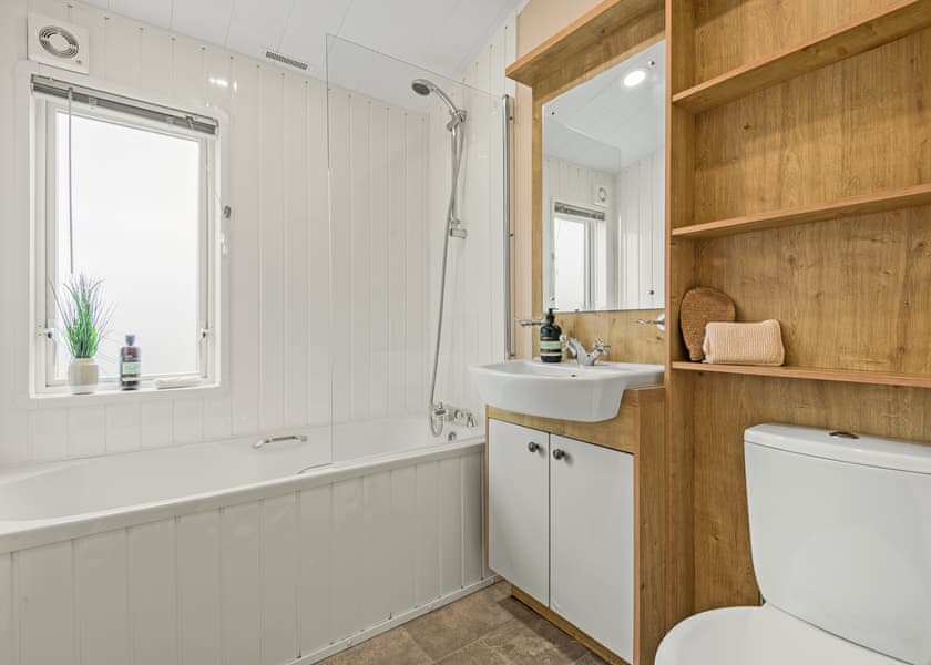 The Escape - Crealy Resort, Clyst St Mary, Nr Exeter