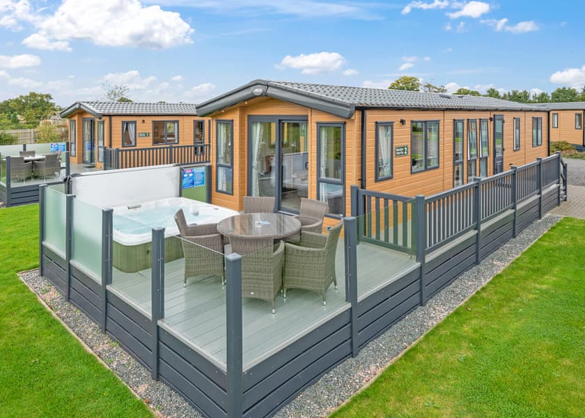 Meadow View Plus Pet - Crealy Resort, Clyst St Mary, Nr Exeter