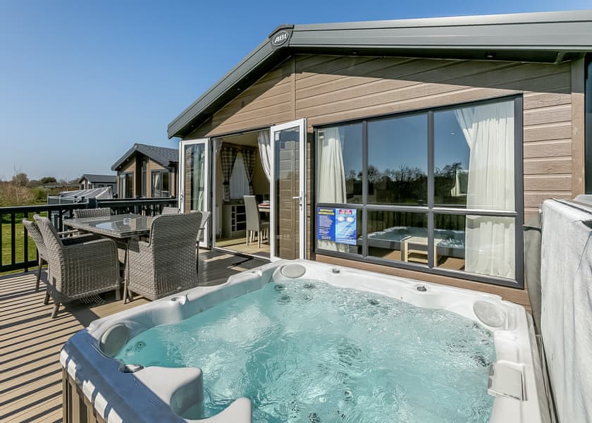 The Dartmoor - Crealy Resort, Clyst St Mary, Nr Exeter